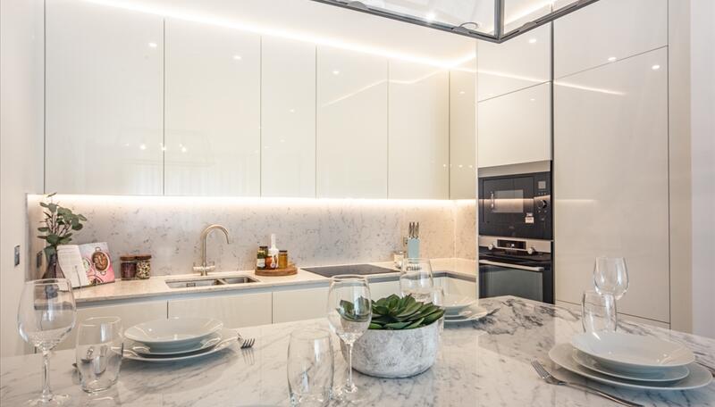 4 Thornes House, 6-8 Charles Clowes Walk, London